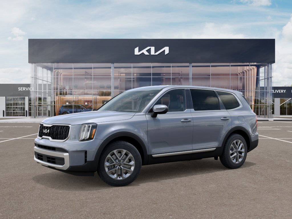 2025 Kia Telluride LX photo 3