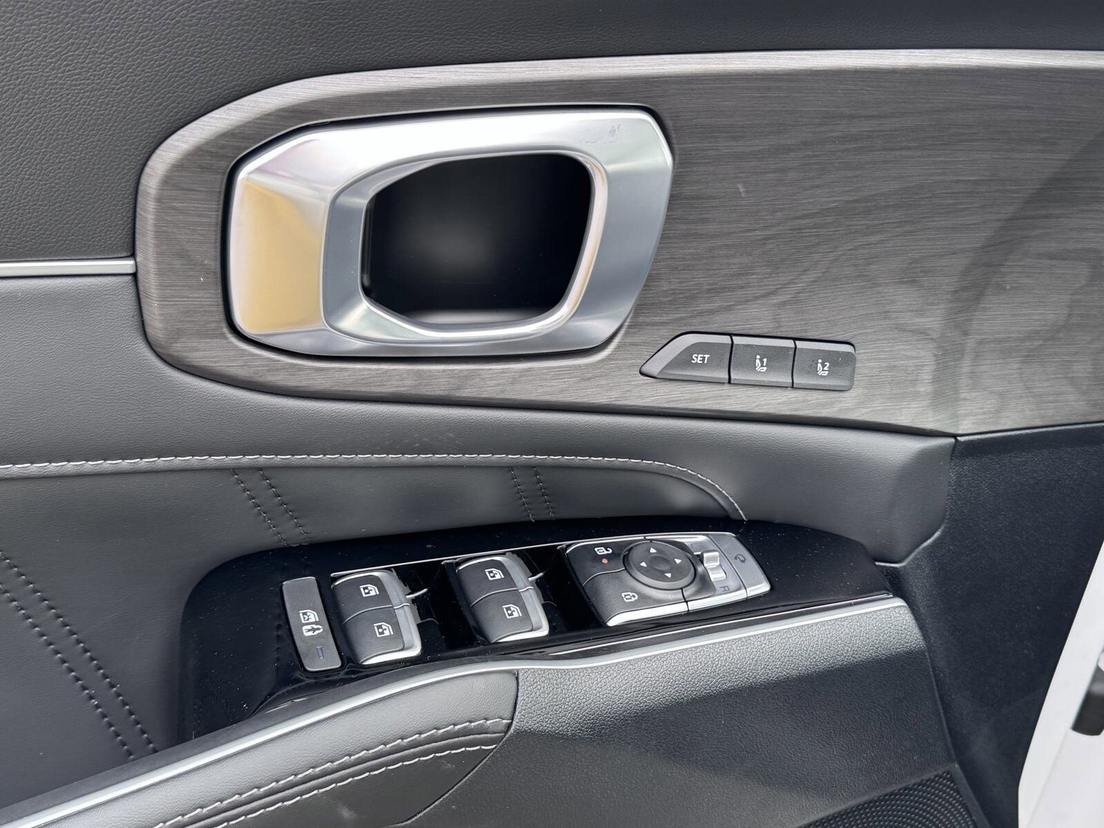 2025 Kia Sorento X-Line SX Prestige - Photo 29