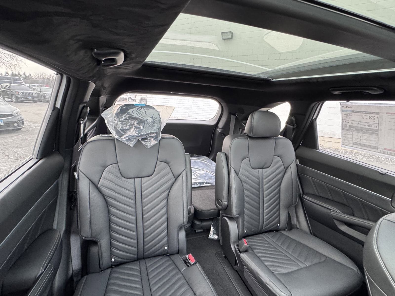 2025 Kia Sorento X-Line SX Prestige - Photo 11