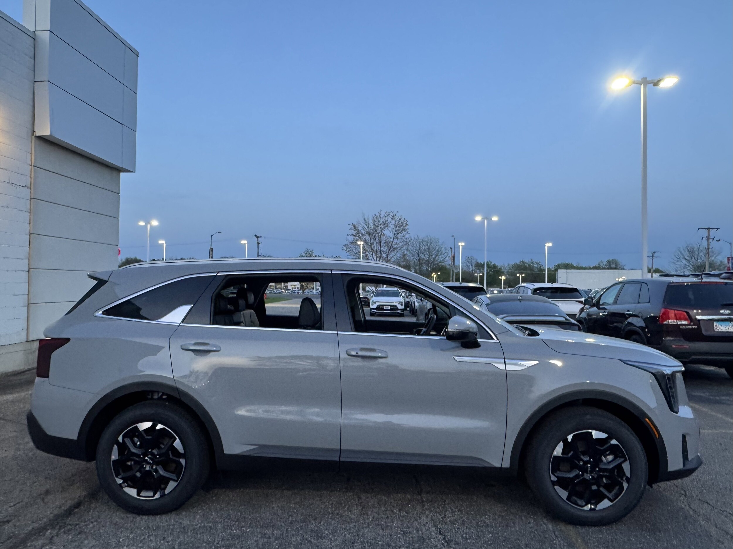 2026 Kia Sorento S - Photo 7