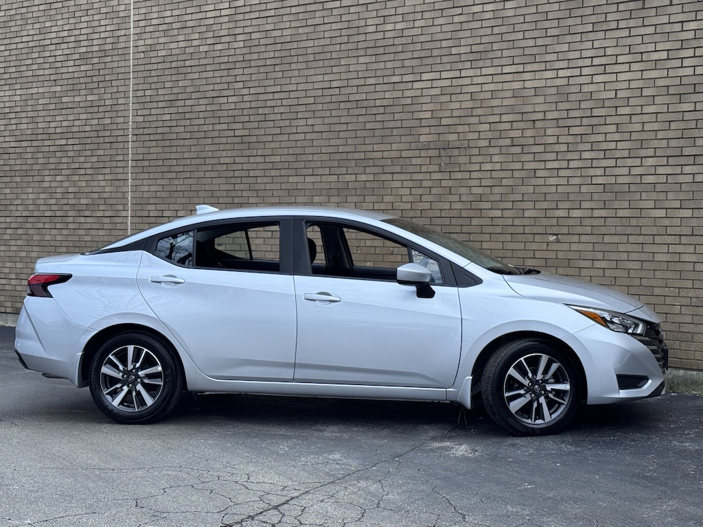 Certified 2025 Nissan Versa 1.6 SV Sedan