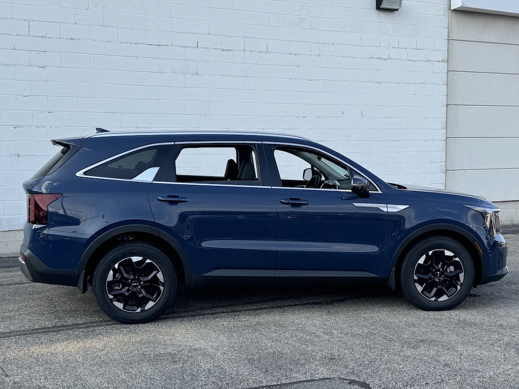 New 2026 Kia Sorento S SUV
