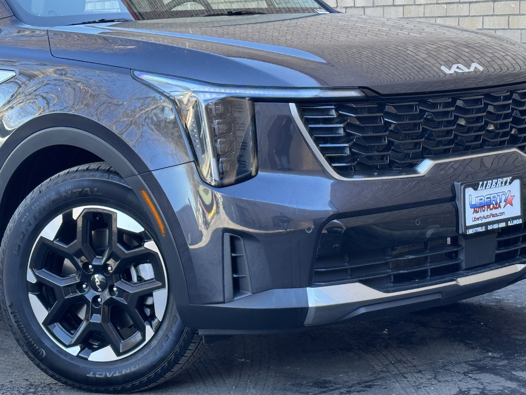 Used 2025 Kia Sorento S SUV