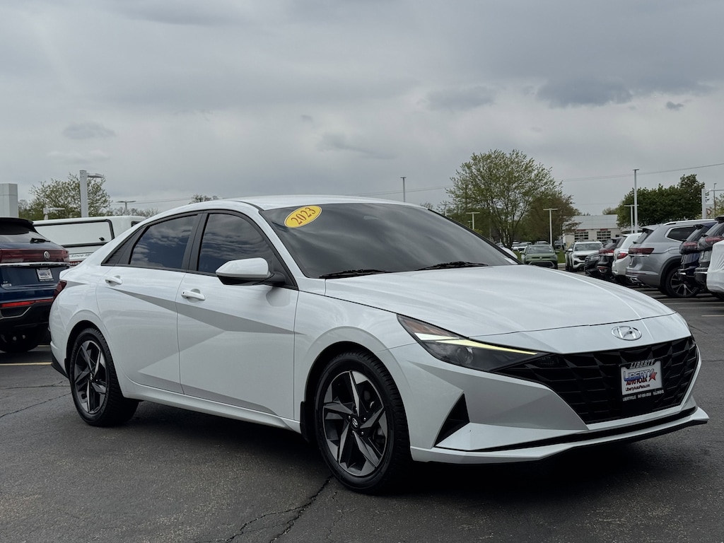 Used 2023 Hyundai Elantra SEL Sedan