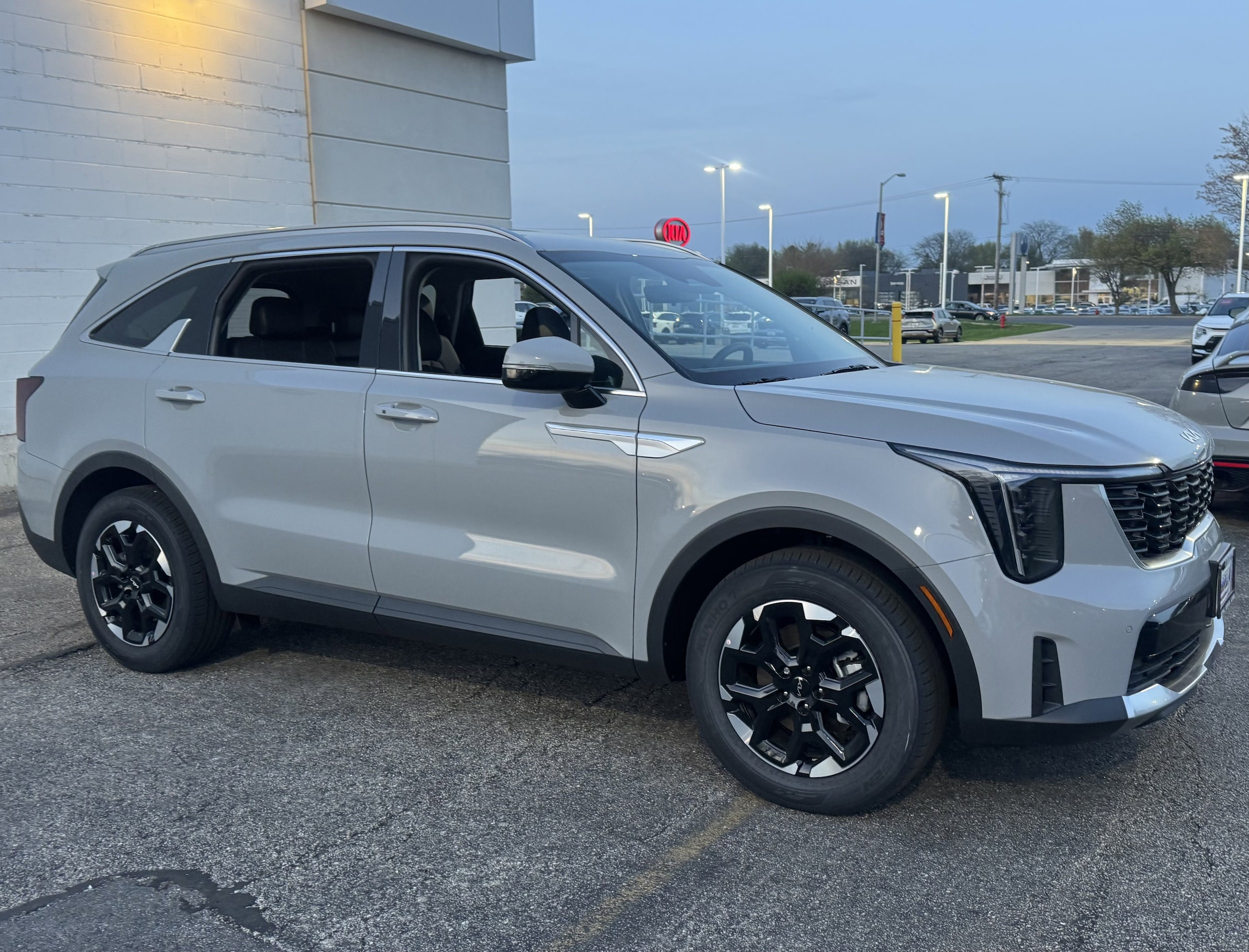 2026 Kia Sorento S - Photo 6