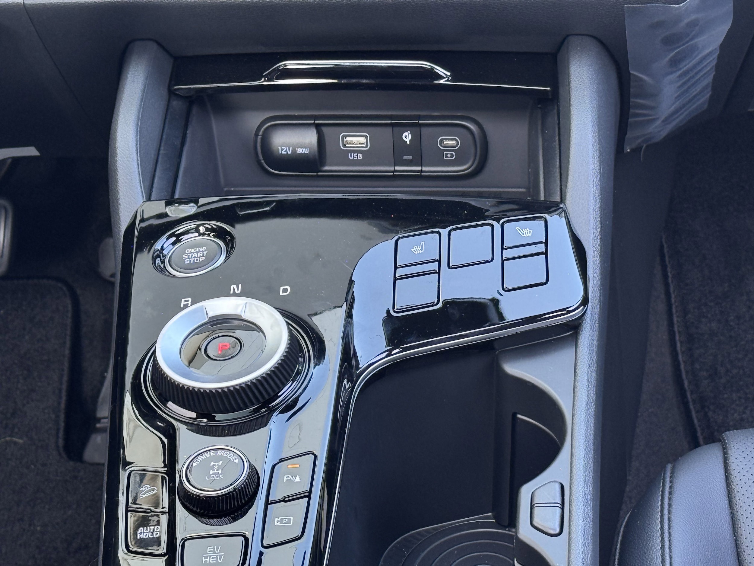 2025 Kia Sportage X-Line - Photo 18