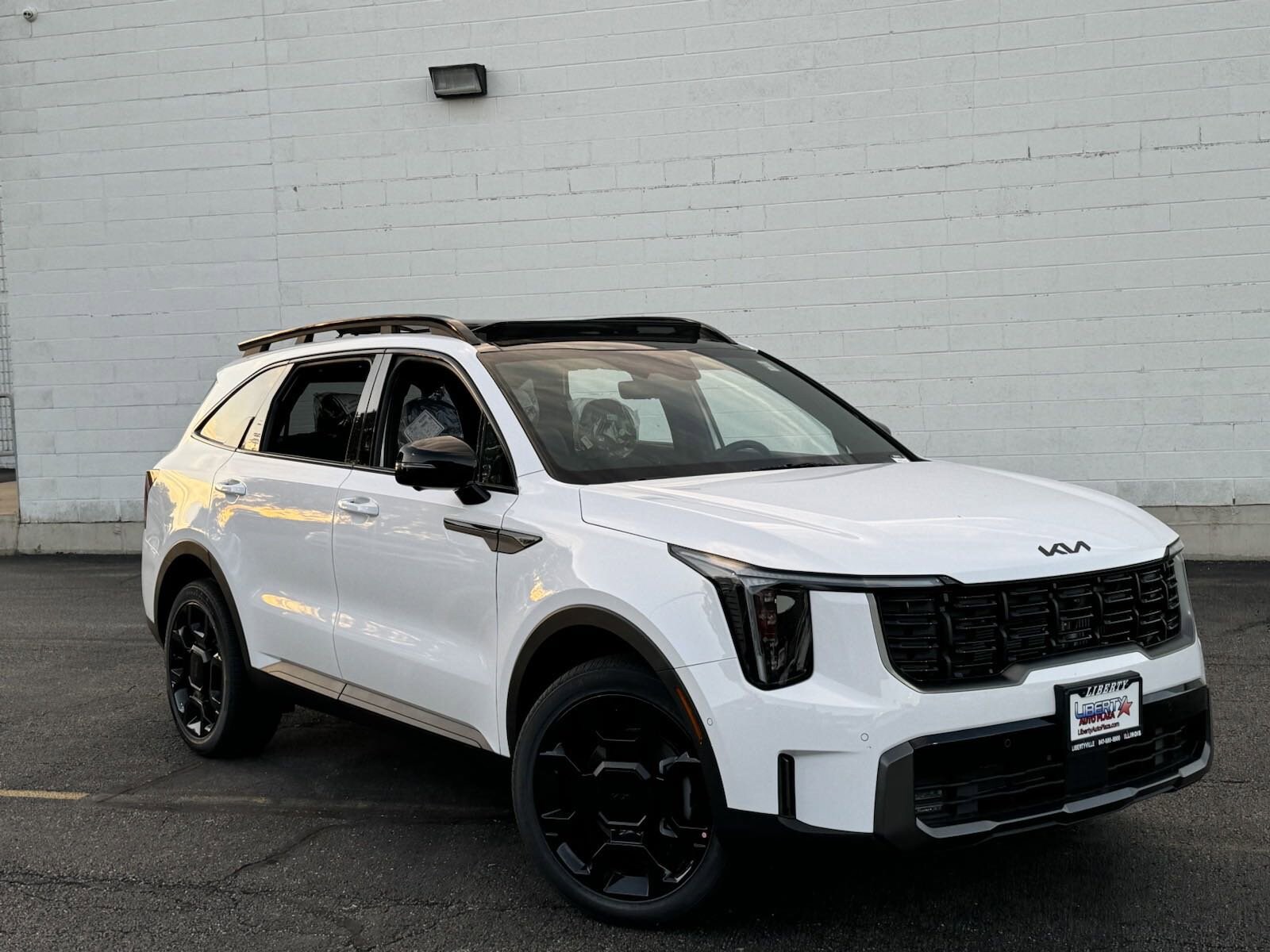 2025 Kia Sorento X-Line SX Prestige photo 2