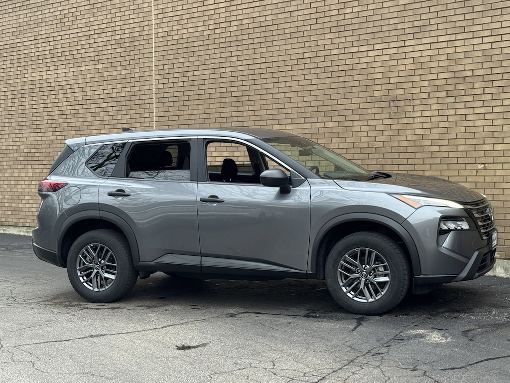 Used 2024 Nissan Rogue S SUV