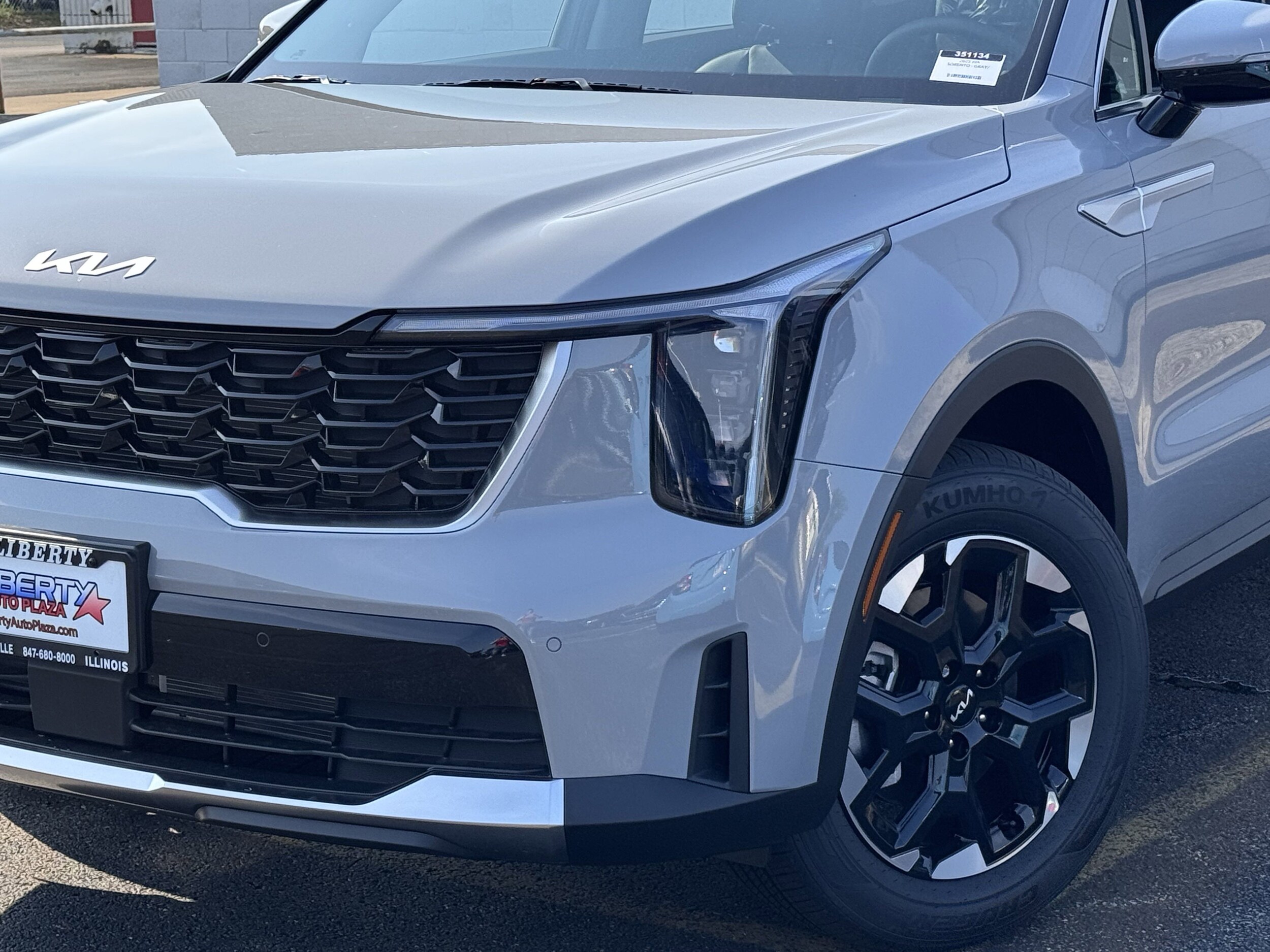 2025 Kia Sorento S - Photo 28
