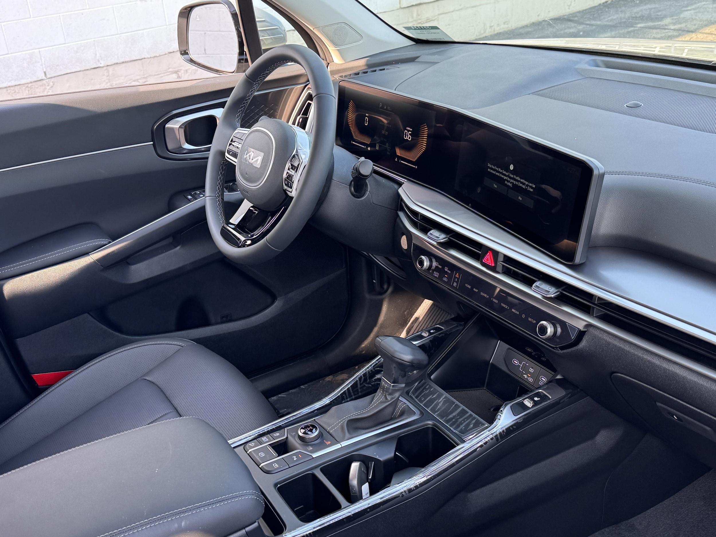 2025 Kia Sorento S - Photo 13