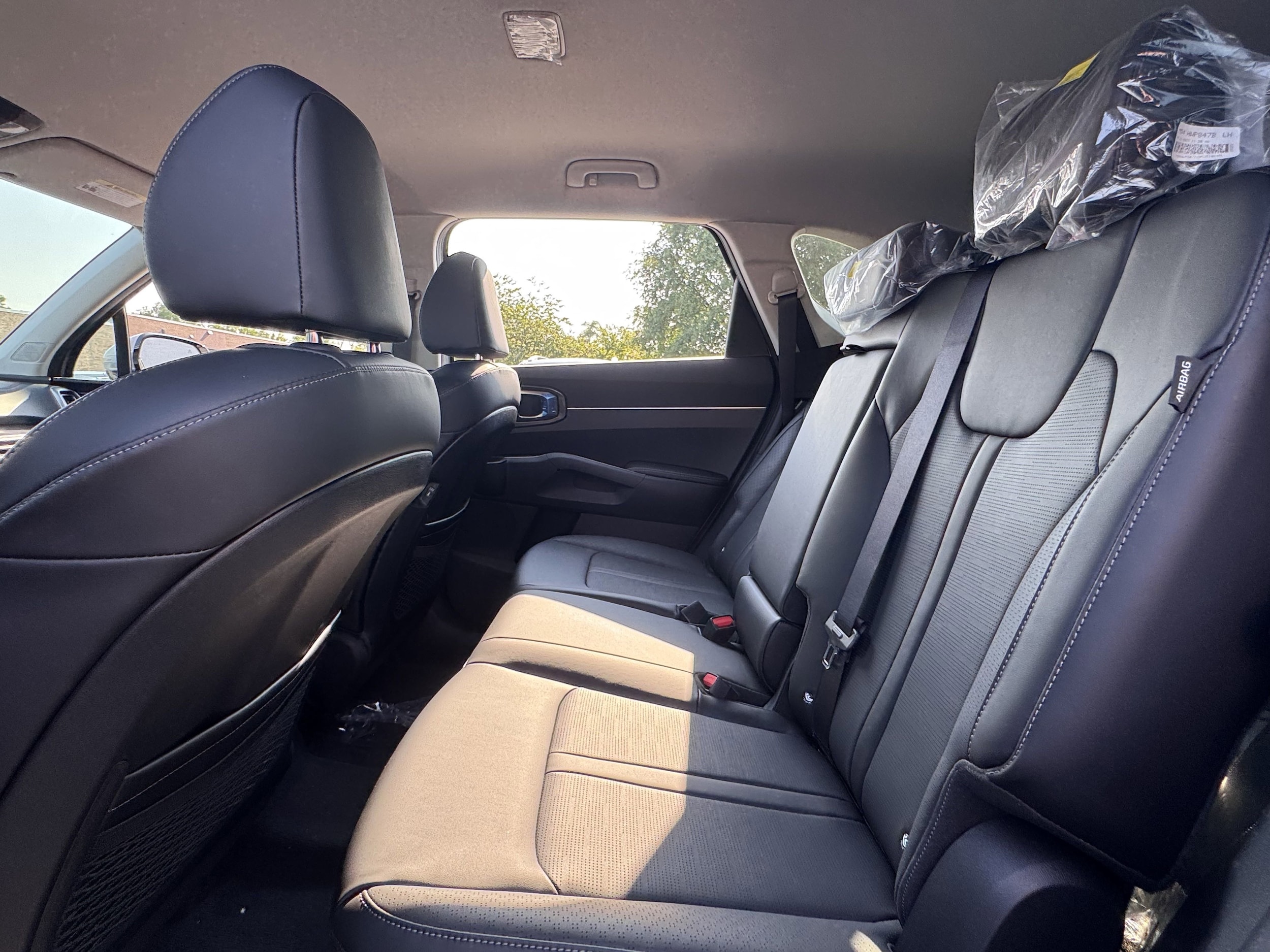 2025 Kia Sorento S - Photo 20
