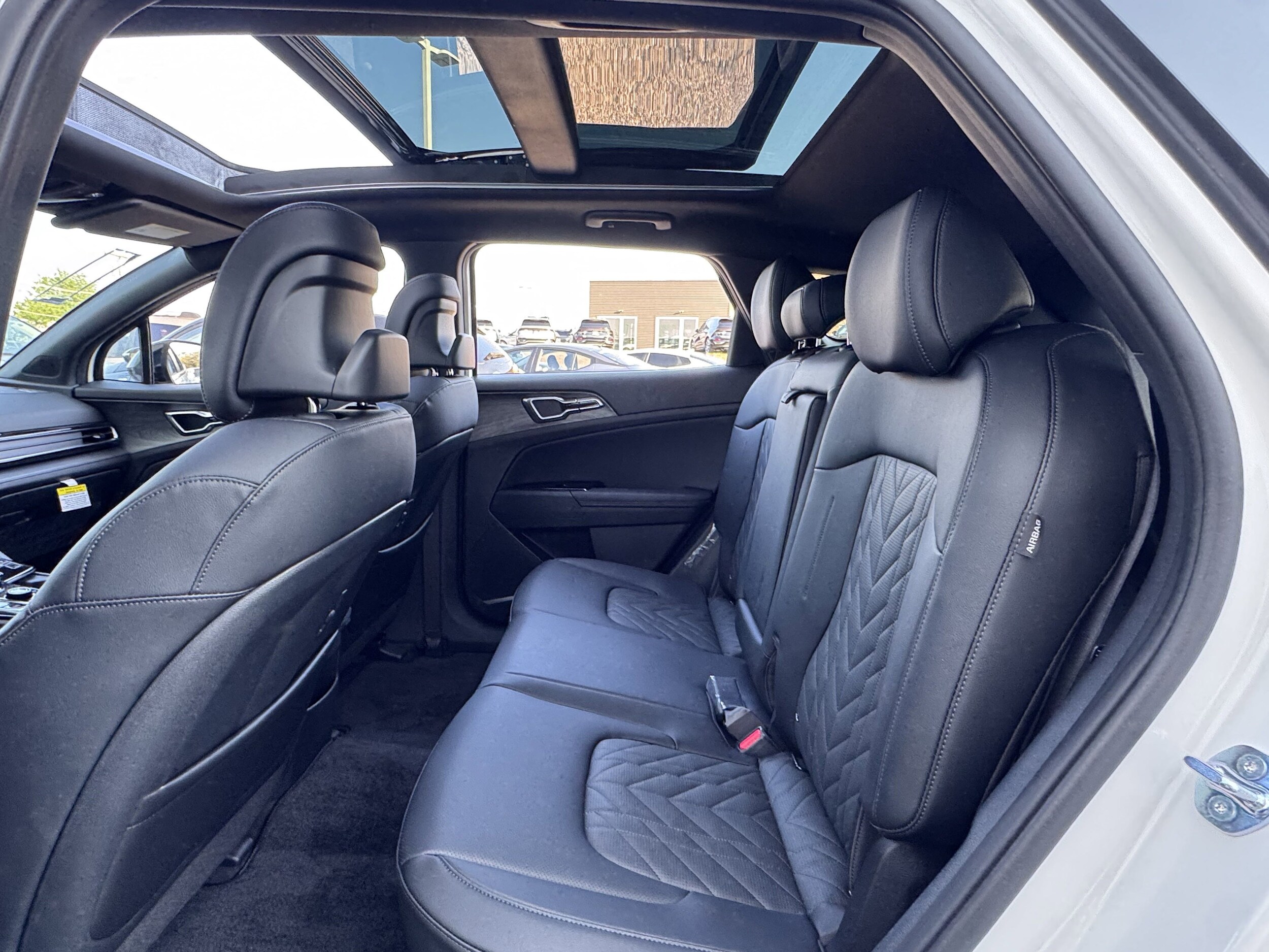 2025 Kia Sportage X-Line - Photo 24