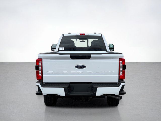 2025 Ford F-350 photo 4