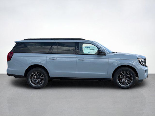 2025 Ford Expedition MAX Platinum photo 2