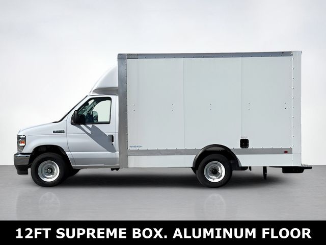 2025 Ford E-350 photo 2
