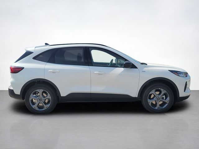 2025 Ford Escape ST-Line photo 2