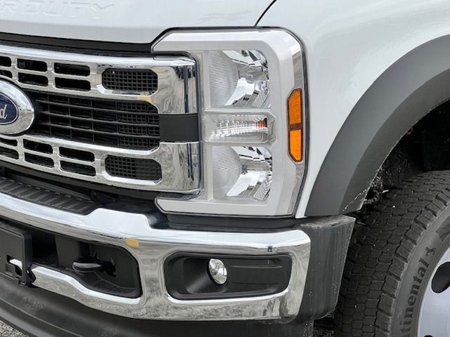 2025 Ford F-550 Super Duty Chassis Cab XL - Photo 9