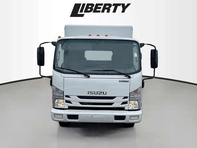 2019 Isuzu NPR photo 2