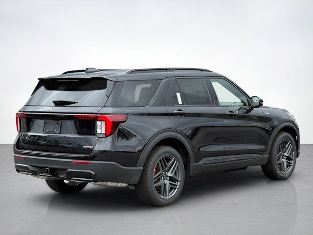 2026 Ford Explorer ST-Line photo 2