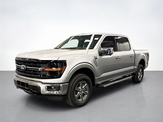 2025 Ford F-150 XLT photo 3
