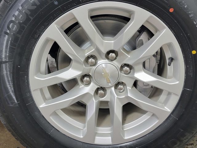 Photo 10