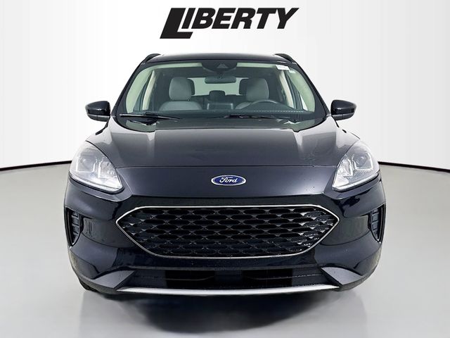 Used 2020 Ford Escape SE with VIN 1FMCU9G61LUC43437 for sale in Maple Heights, OH