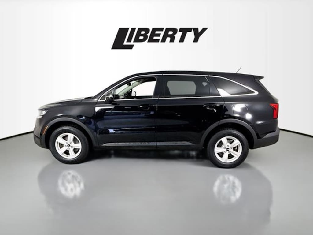 Certified 2023 Kia Sorento LX SUV