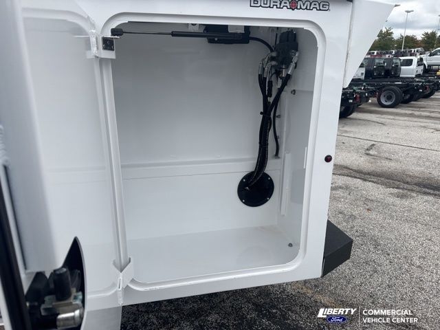 2023 Ford F-550 Super Duty Chassis Cab XL - Photo 10