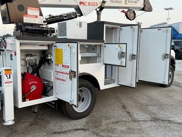 2025 Ford F-550 Super Duty Chassis Cab XL - Photo 38