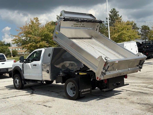 2025 Ford F-600 Super Duty Chassis Cab XL - Photo 33