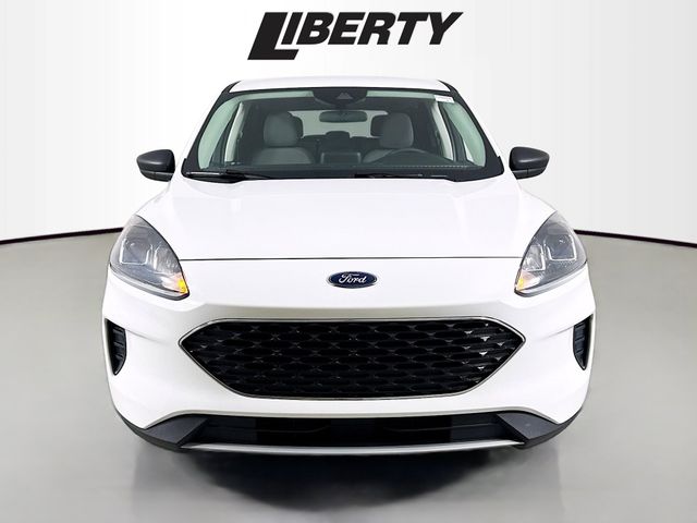2022 Ford Escape SE photo 2