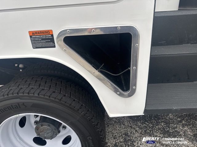 2023 Ford F-550 Super Duty Chassis Cab XL - Photo 16