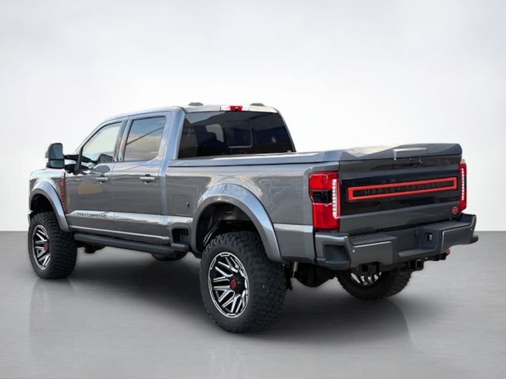 New 2024 Ford F-250SD Lariat Truck