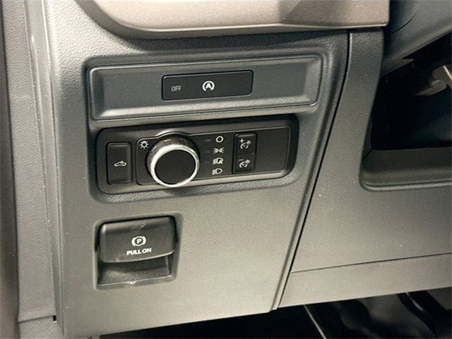 2025 Ford F-150 XL - Photo 10
