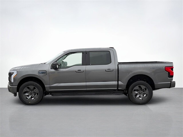 2025 Ford F-150 Lightning photo 2