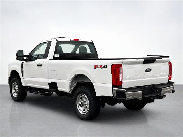 2025 Ford F-350 XL photo 3