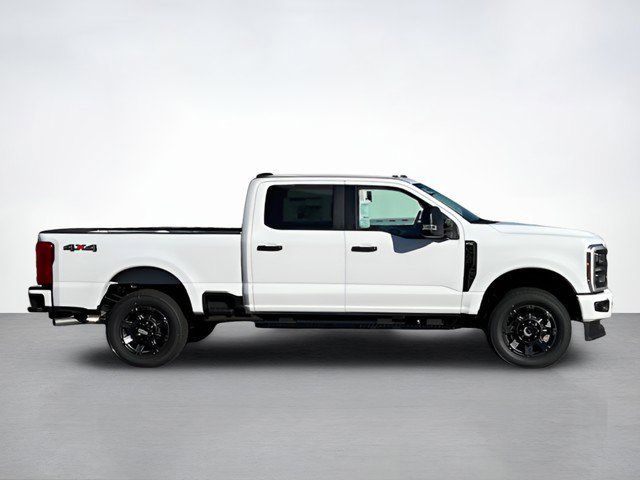 2026 Ford F-350 photo 2