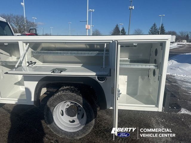 2024 Ford F-450 Super Duty Chassis Cab XL - Photo 11