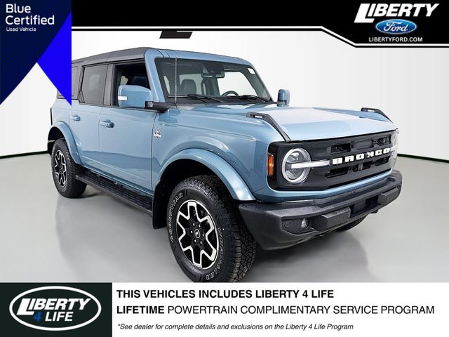 2022 Ford Bronco 4-Door Outer Banks's photo