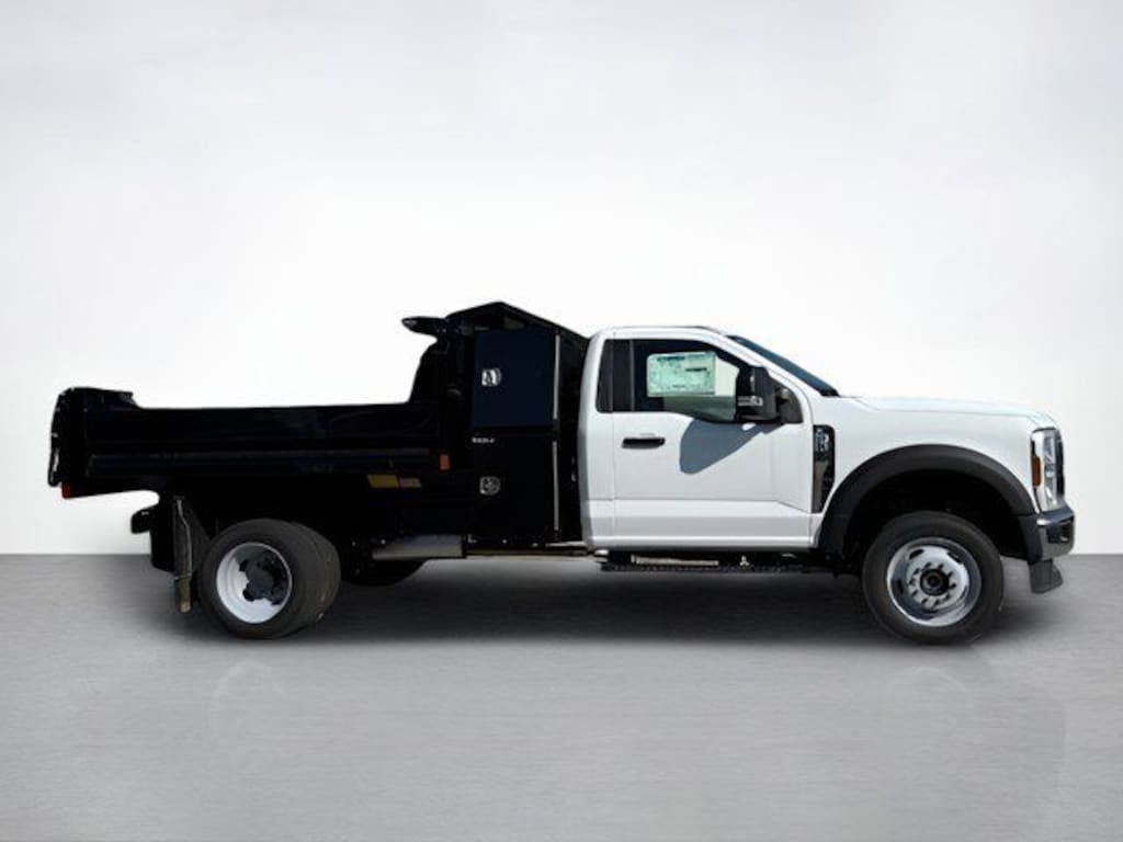 New 2025 Ford F-550SD XL Chassis