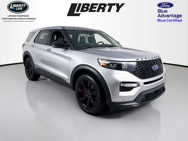 2022 Ford Explorer ST's photo