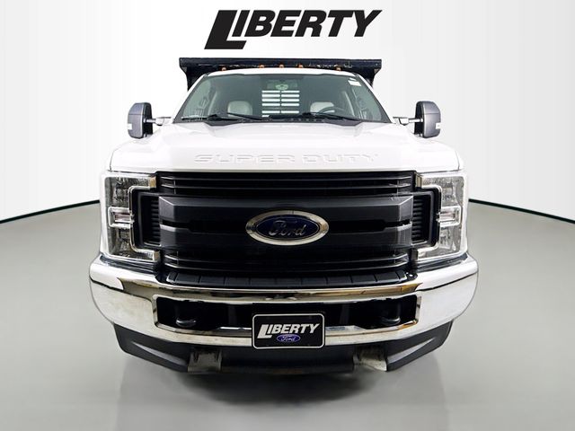 2019 Ford F-350 photo 2