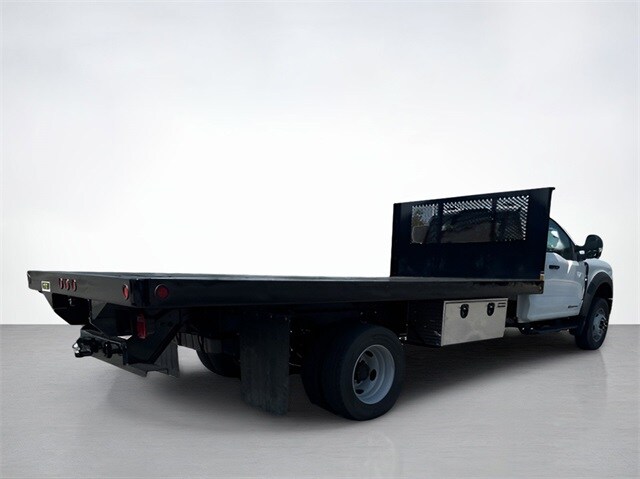 2024 Ford F-600 photo 4