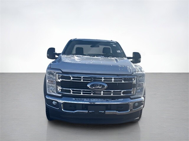 2024 Ford F-450 XL photo 2