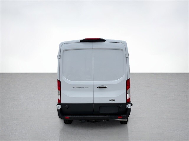 2025 Ford Transit photo 4