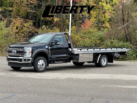 2024 Ford F-550SD XLT Chassis