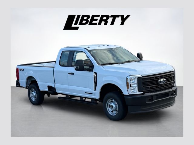 2026 Ford F-250 XL 4x4 SuperCab 8' Box's photo