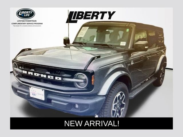 2021 Ford Bronco Outer Banks 4x4's photo