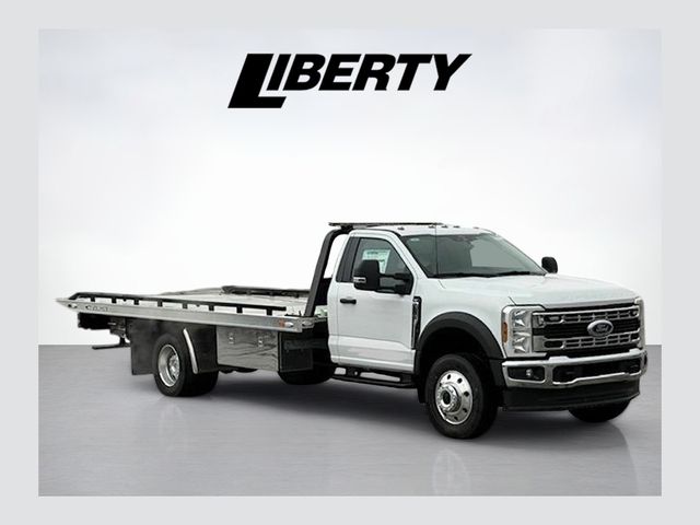 2026 Ford F-600 XLT 4x4 Regular Cab 205-In DRW's photo