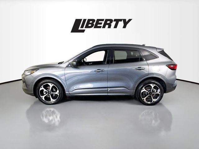 2023 Ford Escape ST-Line Select photo 4